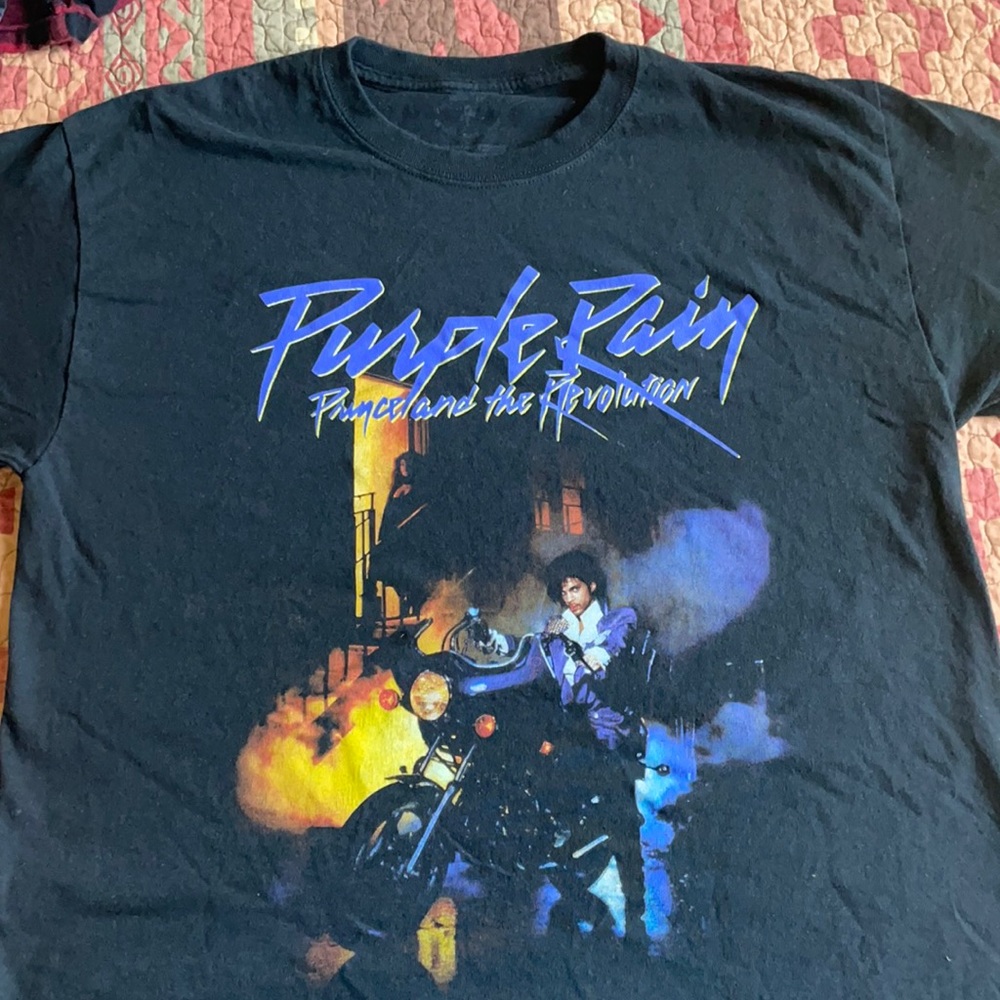 Size large purple rain